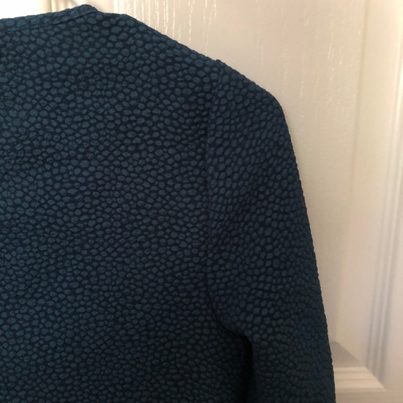 XHILIRATION NAVY BLUE TEXTURED LONG SLEEVE TOP - Picture 4 of 5